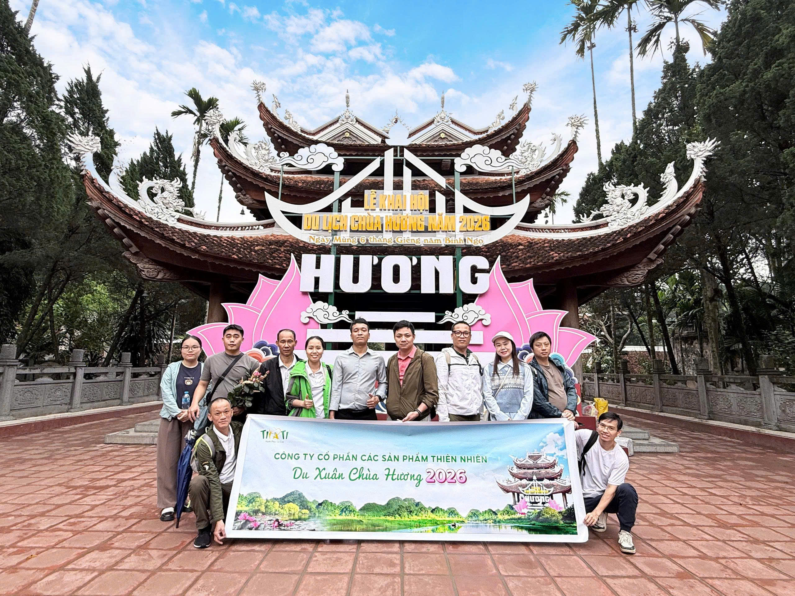 z7586207656589_592dbdaf9a347bc1aa0f248779258bd2-1